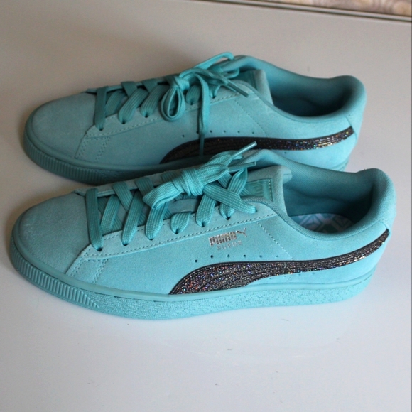 ✨🆕✨ NWOB Puma Suede Aurora Shoes for Big Kids - Picture 1 of 15